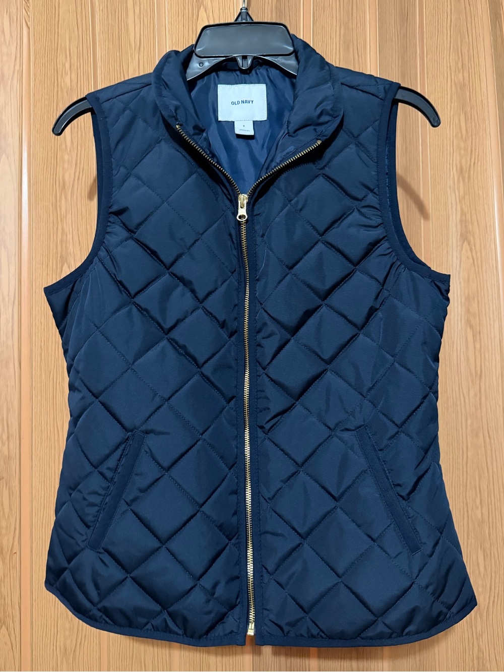 Old Navy Quilted Navy Puffer Vest